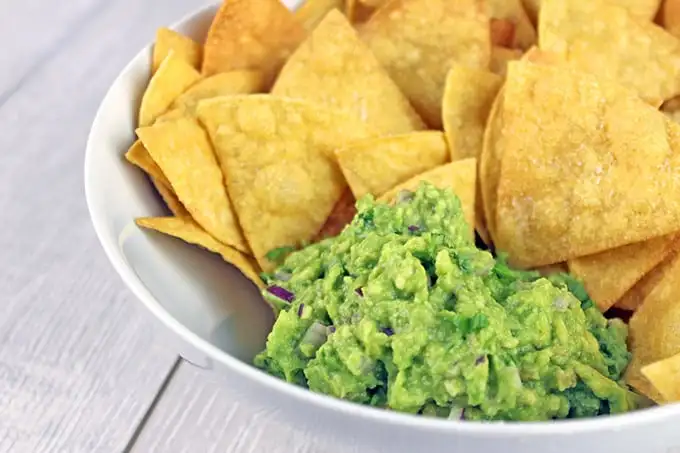 Chips & Guacamole 12 Chipotle Chips and Guacamole